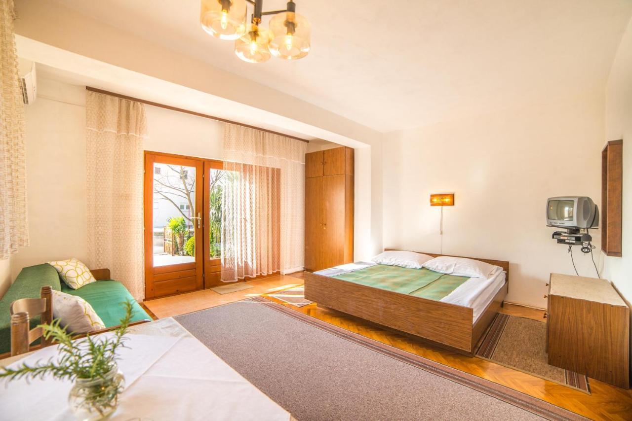 Apartments Antić 4255 Selce Zewnętrze zdjęcie