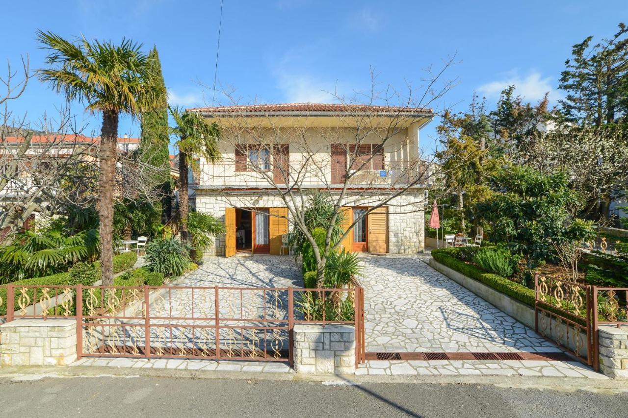 Apartments Antić 4255 Selce Zewnętrze zdjęcie